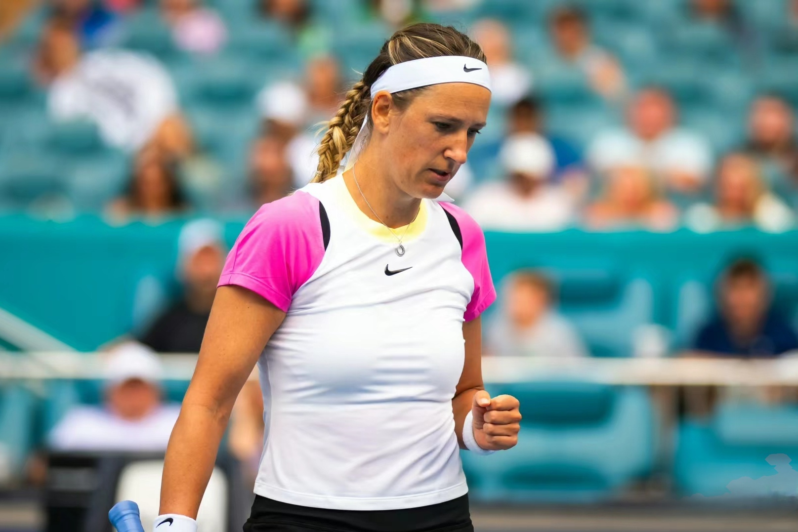 关于阿扎伦卡迎来三赛季高光表现，中国队球迷沸腾！的信息